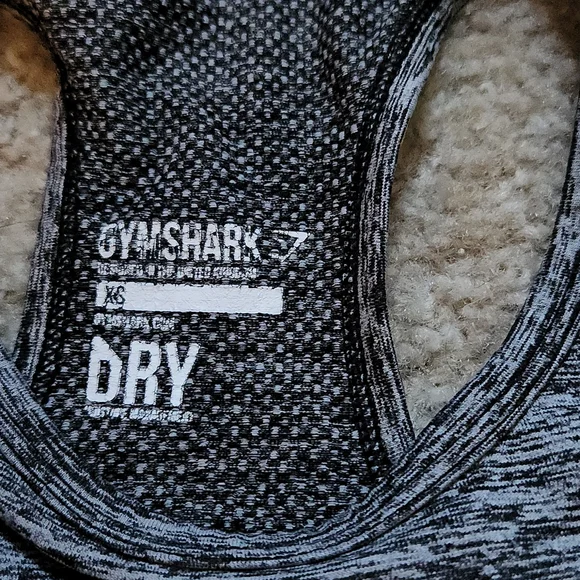 GYMSHARK Tank - Picture 2 of 5
